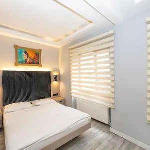Hotel Cirrus